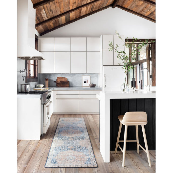 Loloi Layla (LAY-07) Traditional Area Rug